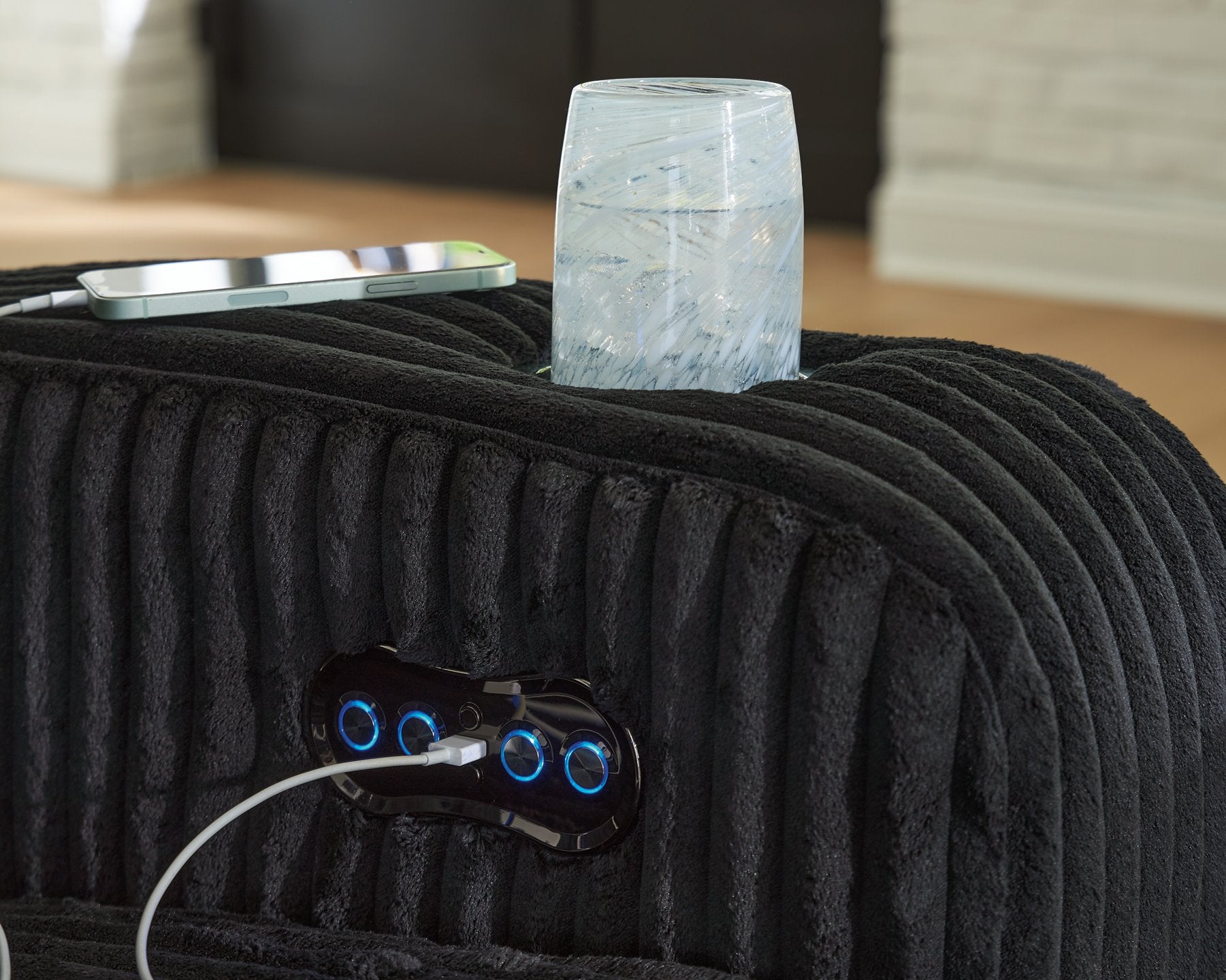 Forest Lake Power Recliner - Furnish 4 Less 98 (NY)*