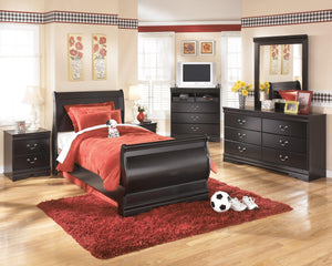 Huey Vineyard - Dresser - Furnish 4 Less 98 (NY)*