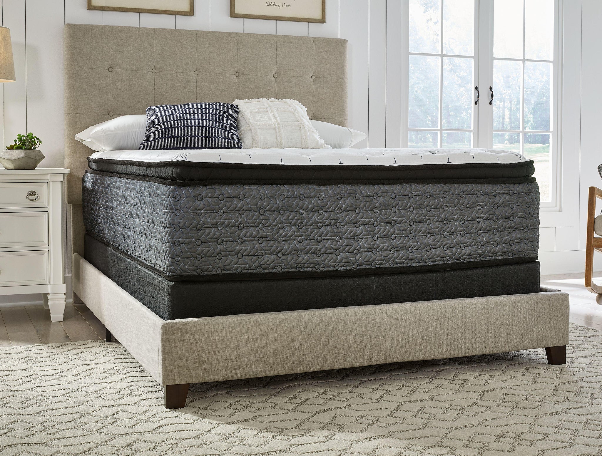 Ultra Luxury - Mattress - Furnish 4 Less 98 (NY)*