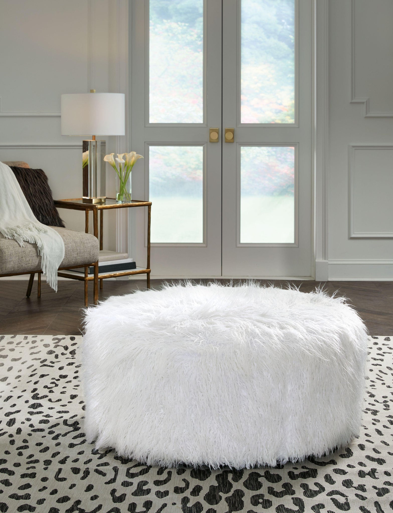 Galice - Oversized Accent Ottoman