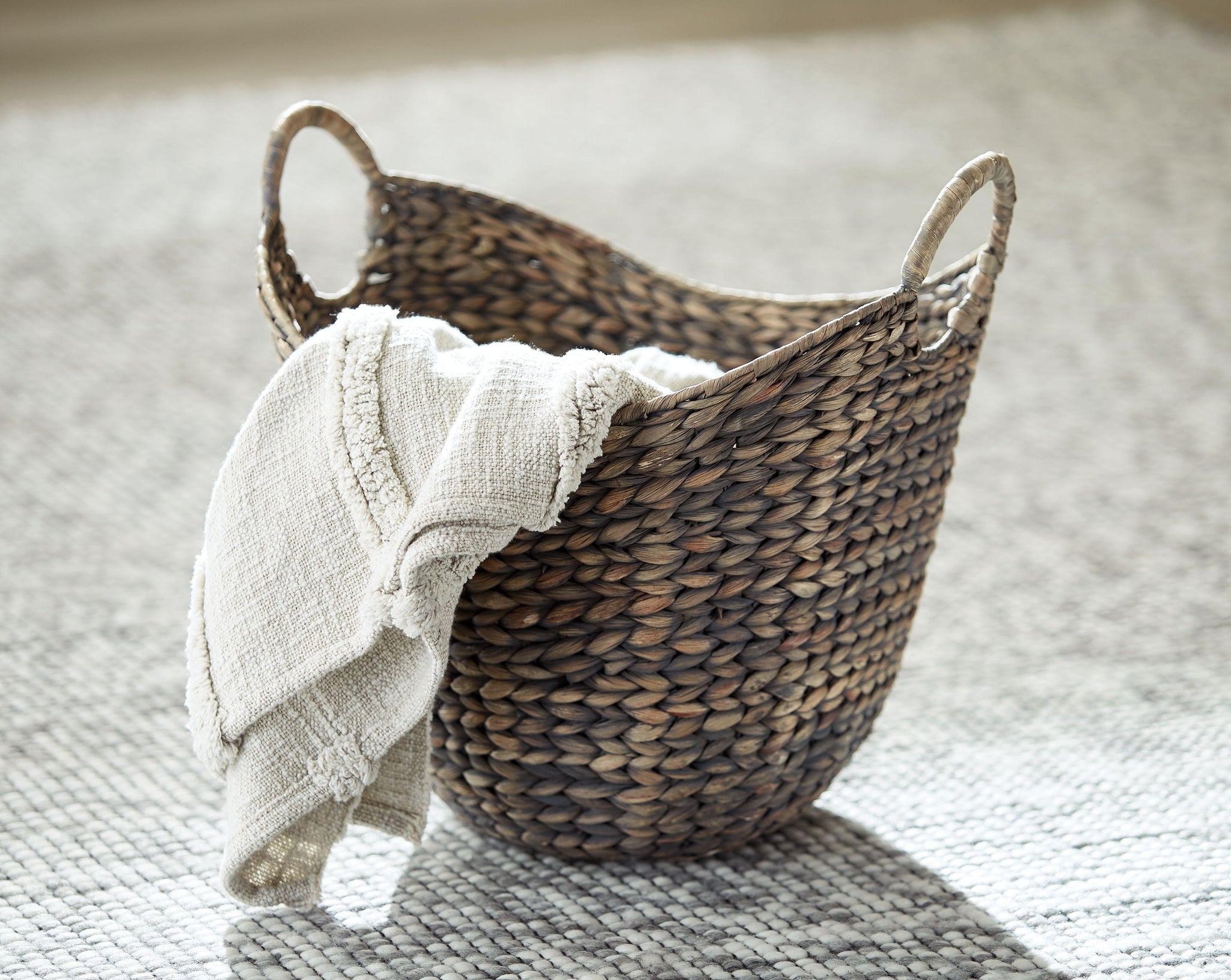 Perlman - Basket (2/cn) - Furnish 4 Less 98 (NY)*