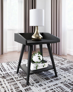 Blariden - Accent Table - Furnish 4 Less 98 (NY)*