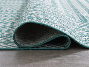 Atlow Aqua/Ivory 5'3" x 7' Rug