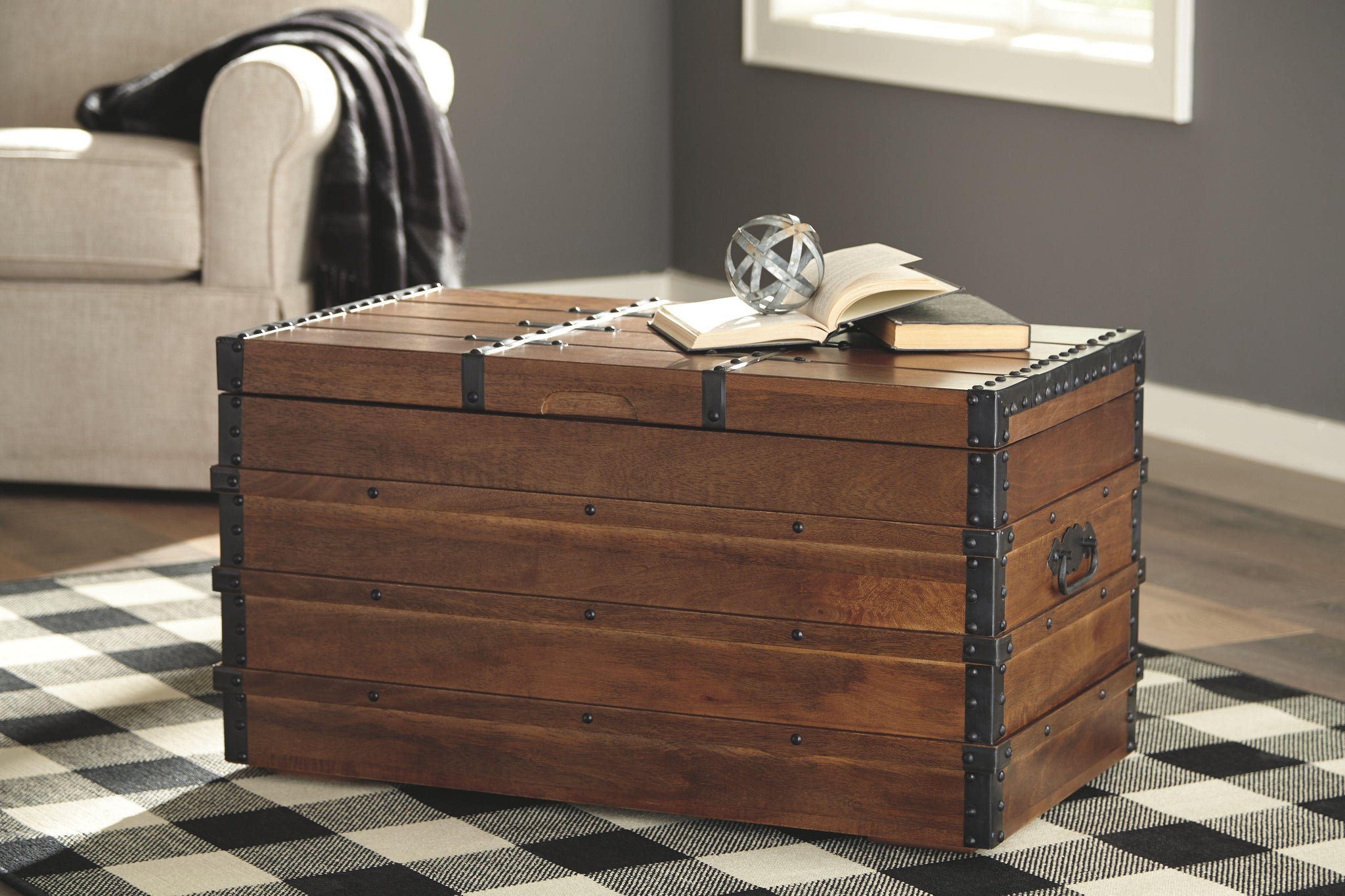 Kettleby - Storage Trunk