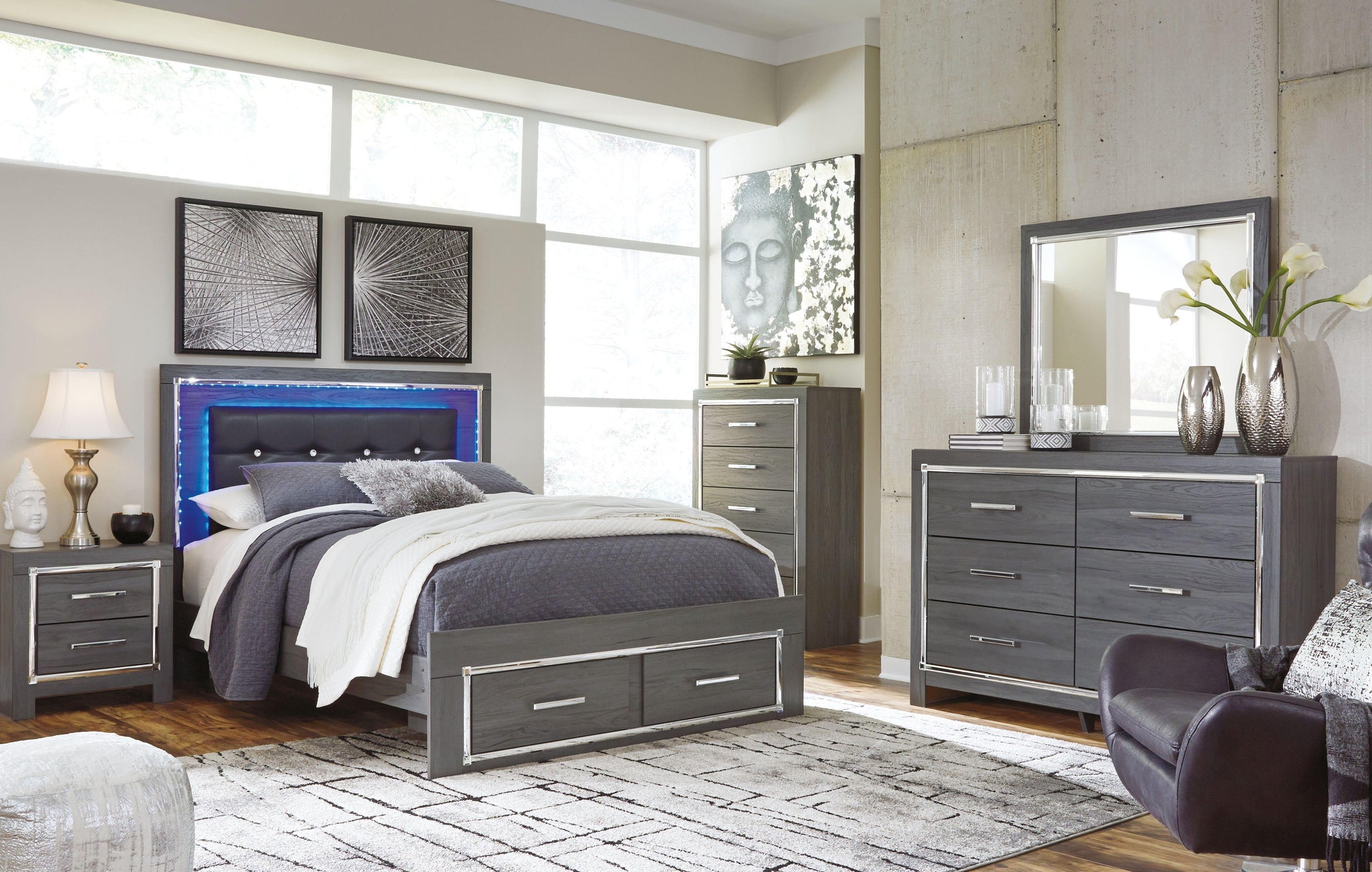 Lodanna - Bedroom Set