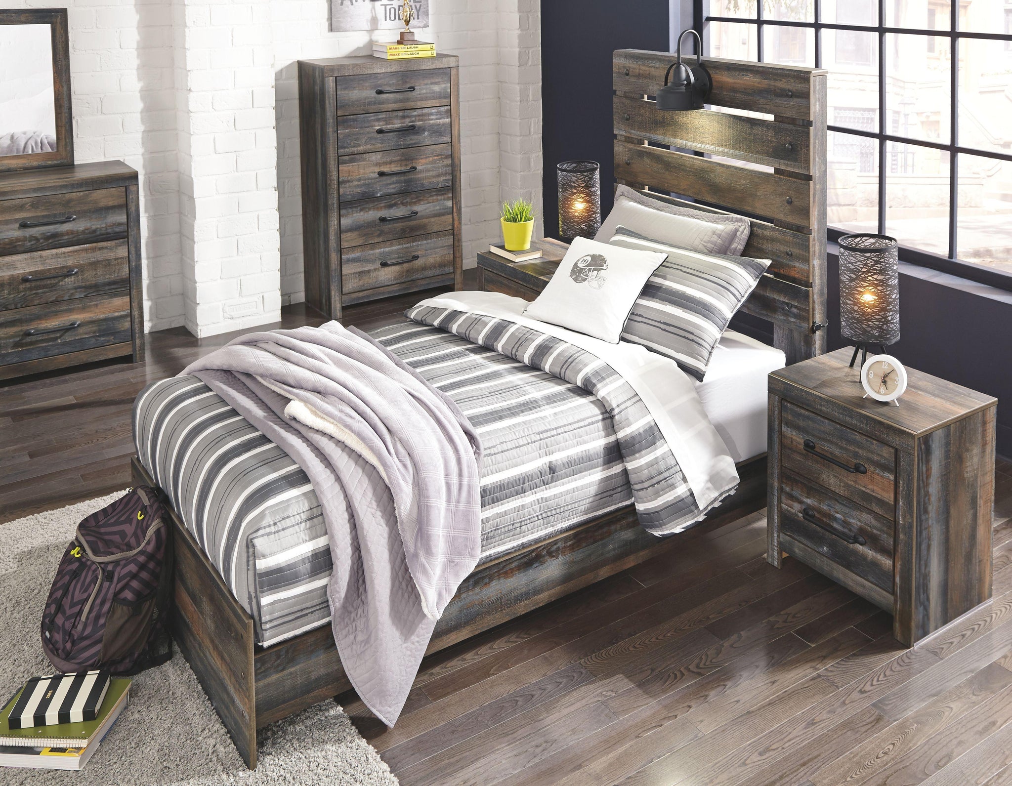 Drystan - Bedroom Set - Furnish 4 Less 98 (NY)*