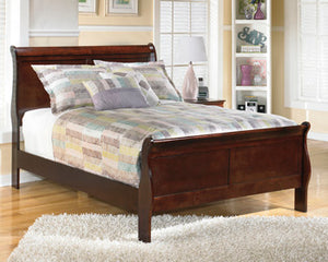 Alisdair 8-Piece Bedroom Package