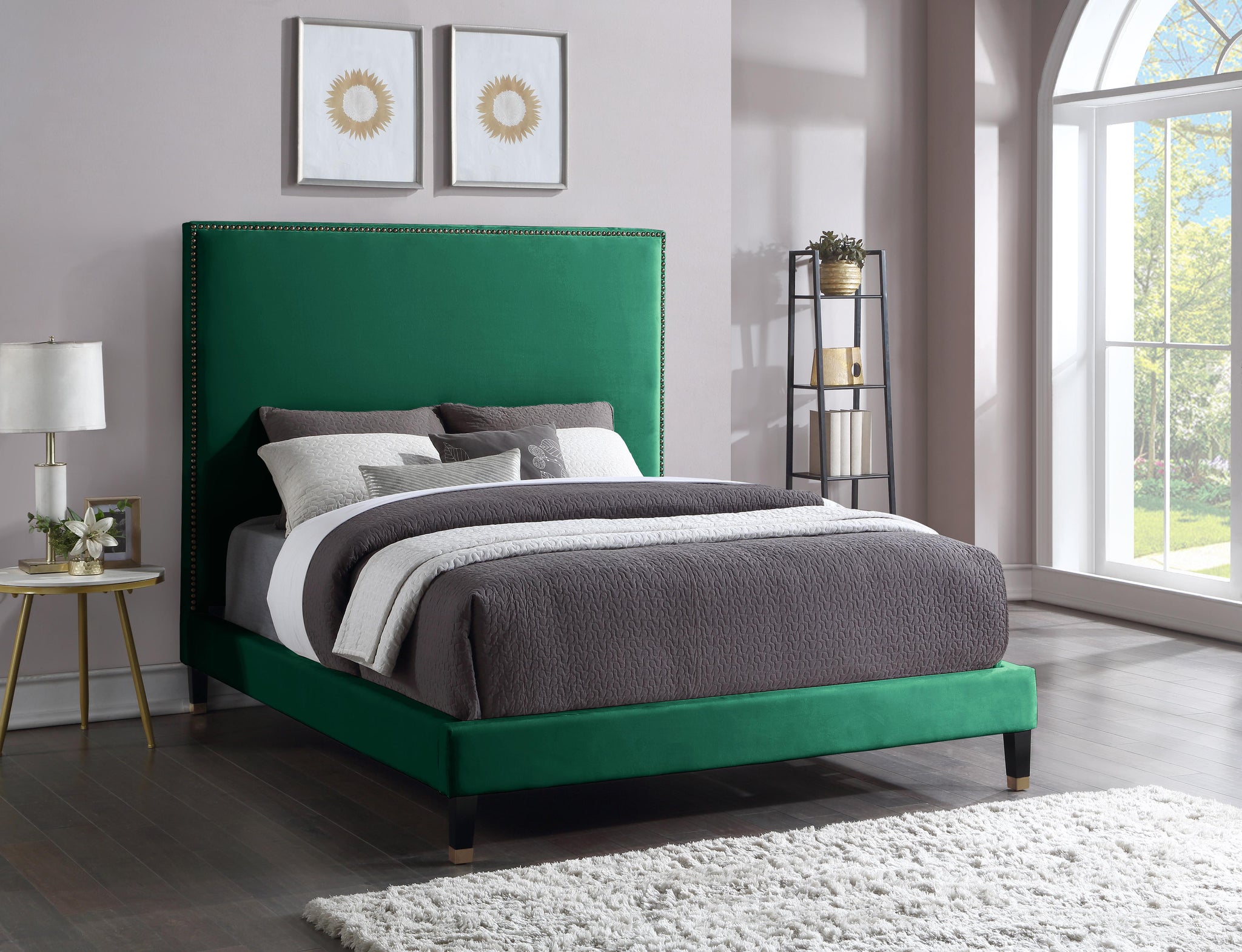 Harlie Green Velvet Queen Bed - Furnish 4 Less 98 (NY)*