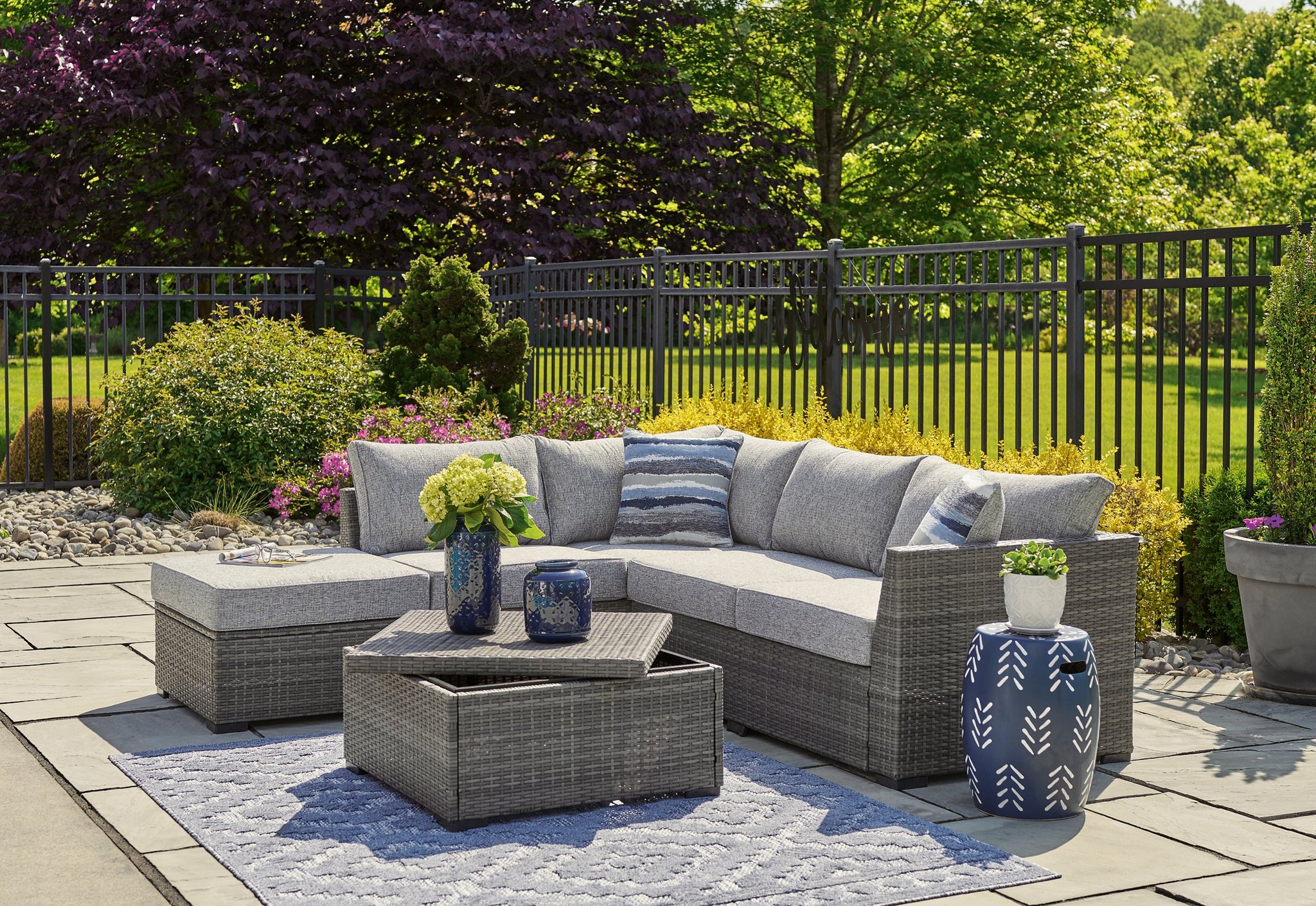 Petal Road Outdoor Loveseat Sectional/Ottoman/Table Set (Set of 4) - Furnish 4 Less 98 (NY)*