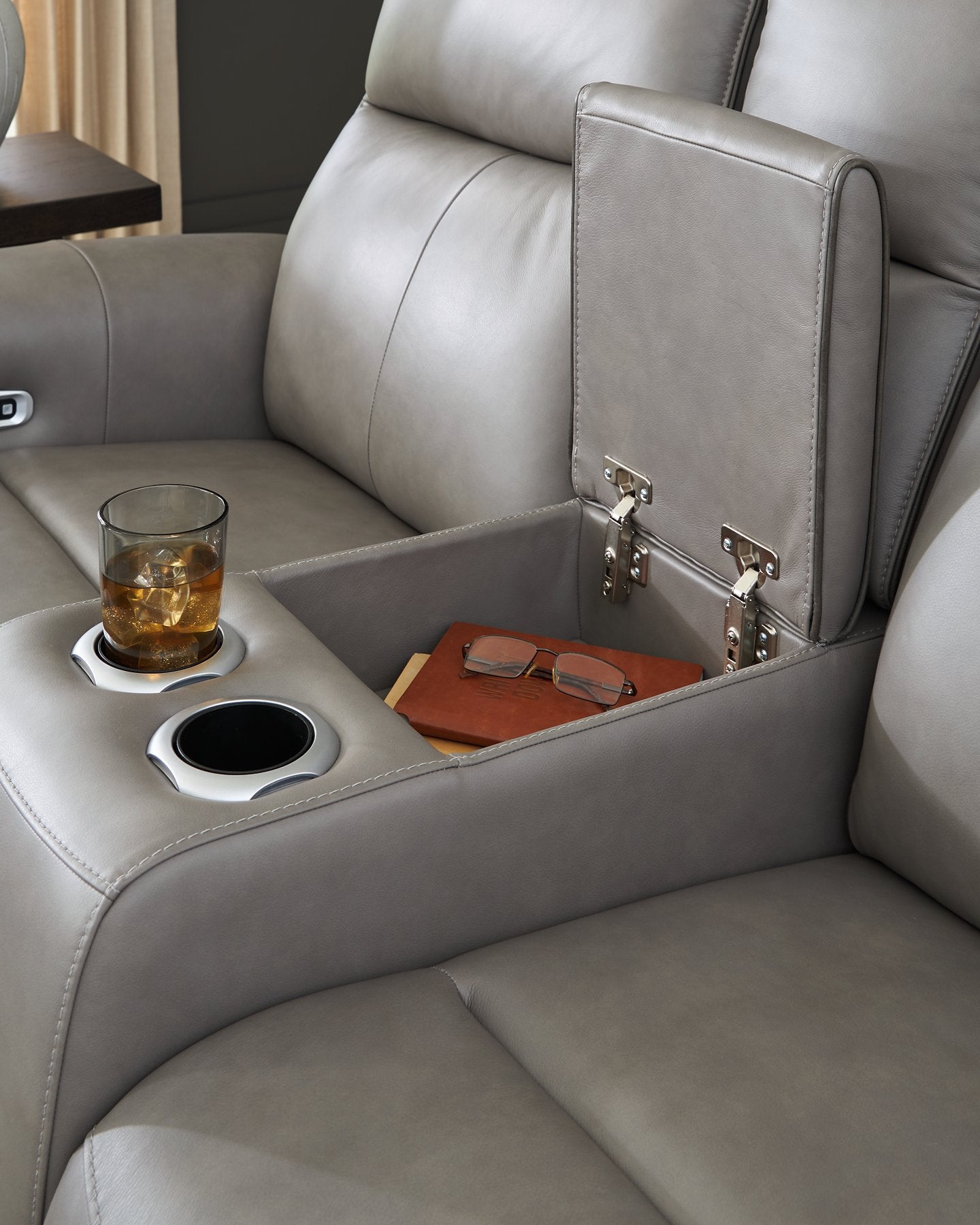 5Z-Comfort Power Reclining Loveseat with Console