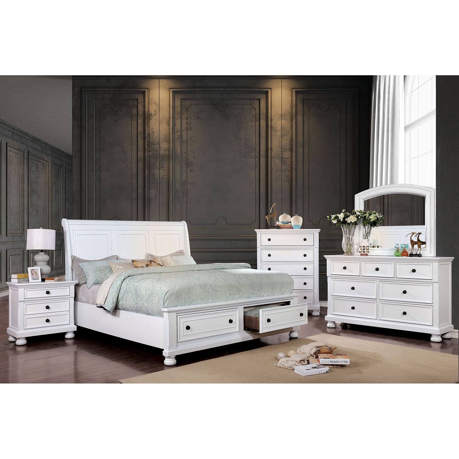 Castor White 5 Pc. Queen Bedroom Set w/ Chest image